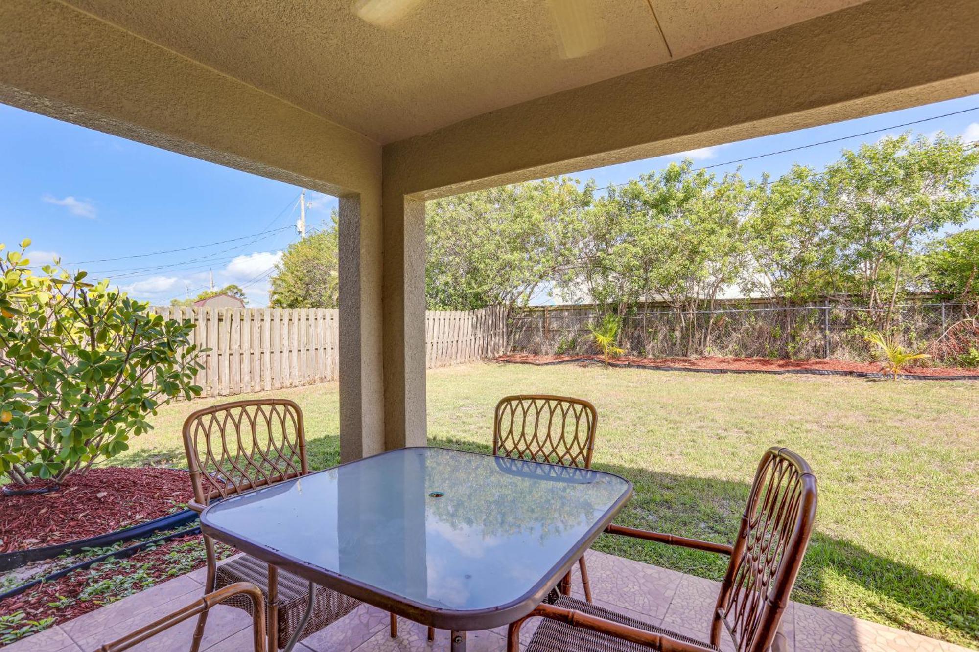 Port St Lucie Home With Above-Ground Pool And Grill Carlton Luaran gambar