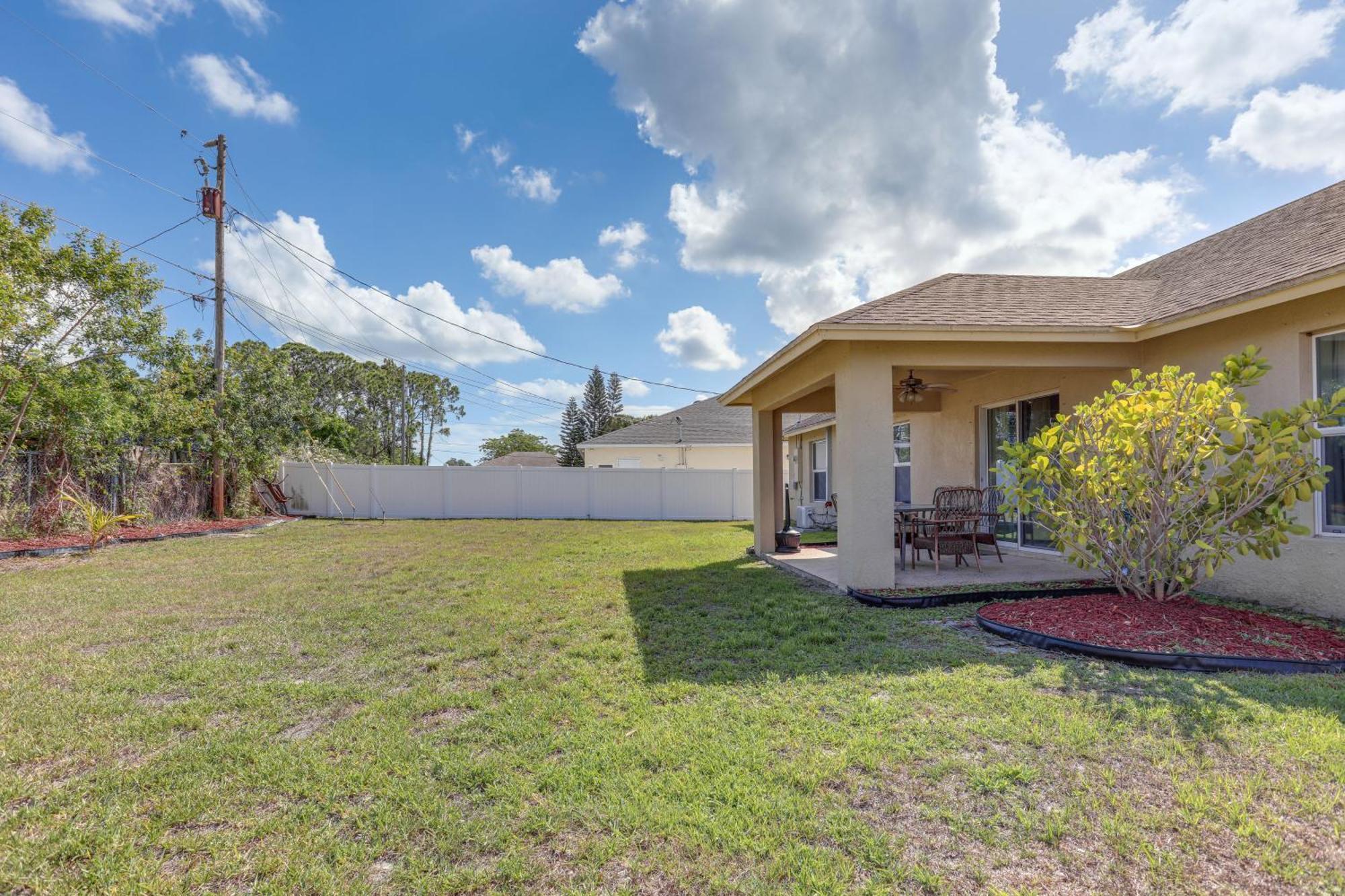 Port St Lucie Home With Above-Ground Pool And Grill Carlton Luaran gambar